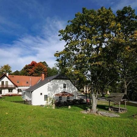 Tradicni Hostinec Aparthotel Sněžné Bagian luar foto