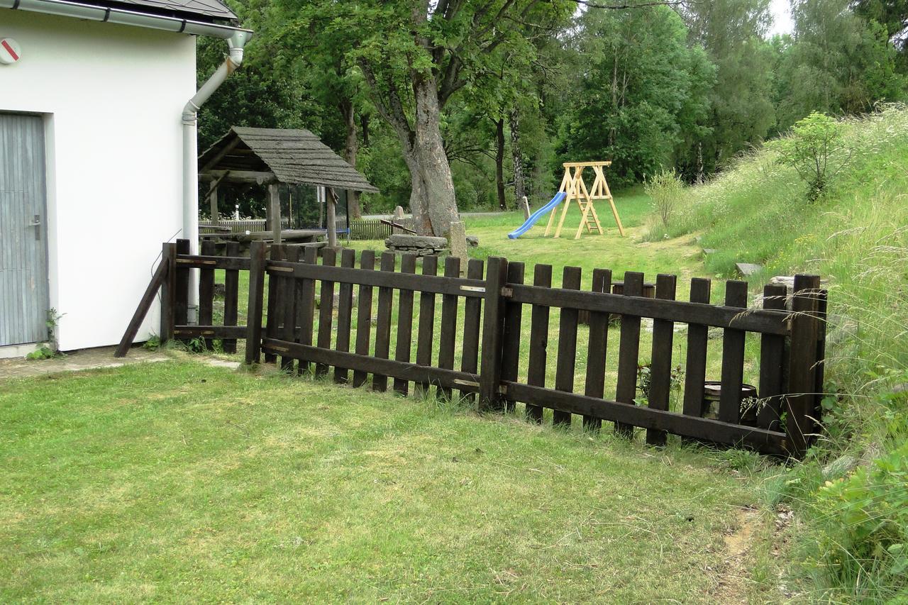 Tradicni Hostinec Aparthotel Sněžné Bagian luar foto